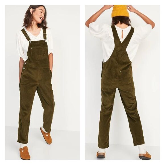 Old Navy Denim - Old Navy Women’s corduroy slouchy straight workwear overalls army green Size 4